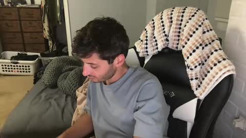 Snapshot of therealdylansdick chatting on September 26, 2:42 am therealdylansdick online show from September 26, 2:42 am
