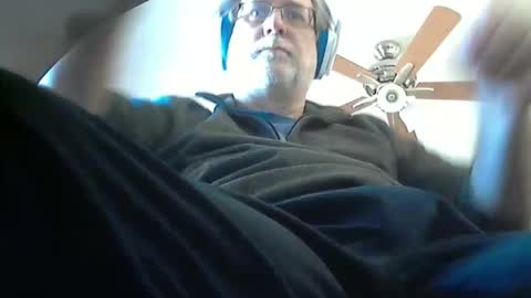 Neo online show from December 14, 4:03 pm