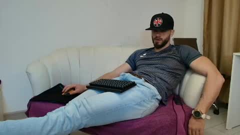 TheTopAlex online show from April 16, 3:50 am