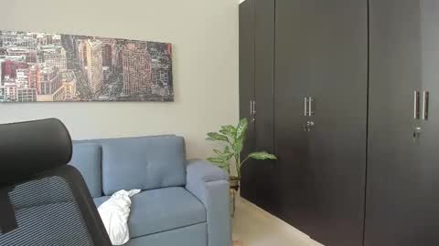 thiago_driussi online show from September 9, 1:43 pm