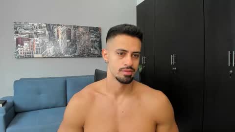 thiago_driussi online show from October 23, 12:41 pm
