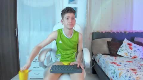 Manuel online show from November 2, 5:45 am