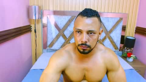 Thiago Summers online show from April 11, 6:33 pm