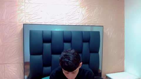 thiago_twink38 online show from February 12, 8:31 am