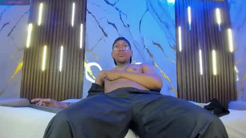 ThiagoBerry online show from February 22, 11:22 am