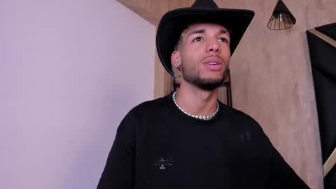 ThiagoFerreti online show from September 19, 4:24 am