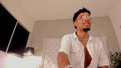 ThiagoFerreti online show from October 22, 7:49 pm