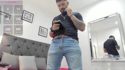 Thia Gomez online show from February 10, 7:07 pm