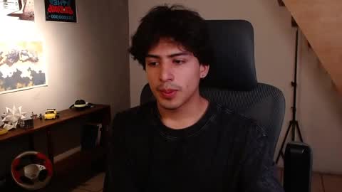 thieves_us online show from April 1, 7:00 pm