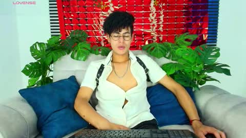 Thiago Saenzz online show from February 24, 4:08 pm