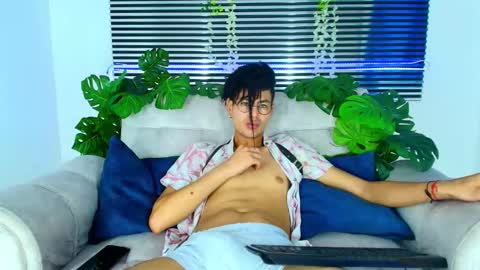 Thiago Saenzz online show from March 10, 6:14 pm