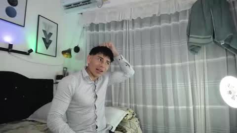 Thomas and Lyan online show from February 13, 11:10 pm