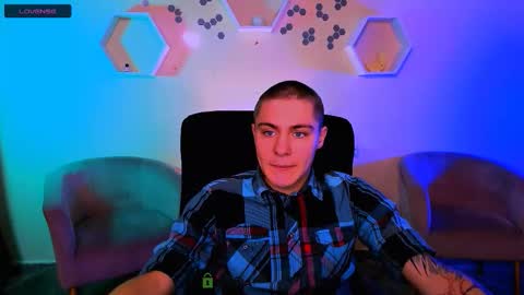 Thomas online show from November 25, 9:44 am