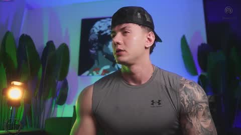 Thomas Falcon online show from December 5, 12:40 am