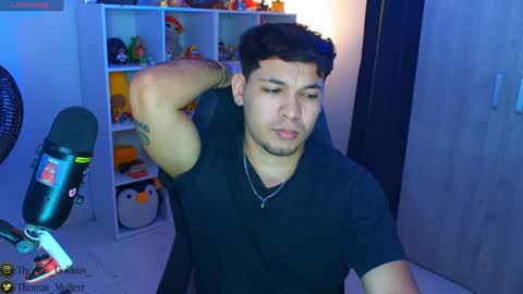 Snapshot of thomascollins__ chatting on January 19, 8:07 am Thomas online show from January 19, 8:07 am