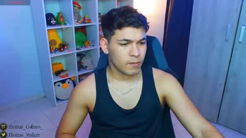 Snapshot of thomascollins__ chatting on March 2, 7:54 am Thomas online show from March 2, 7:54 am