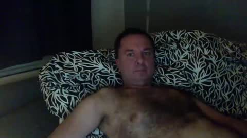 Tom online show from January 3, 6:14 pm