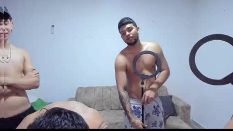 thomson_hot01 online show from September 17, 5:19 am