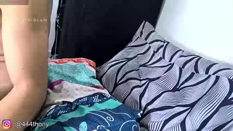 thonyxxx_ online show from March 2, 7:15 am