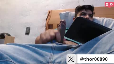 Snapshot of thor0200 chatting on January 22, 4:55 pm thor0200 online show from January 22, 4:55 pm