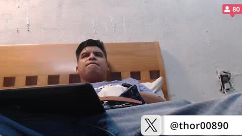 Snapshot of thor0200 chatting on January 19, 10:17 pm thor0200 online show from January 19, 10:17 pm