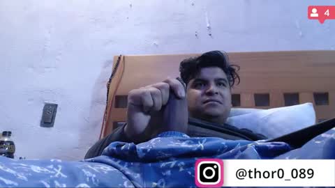 Snapshot of thor0200 chatting on January 24, 5:11 pm thor0200 online show from January 24, 5:11 pm