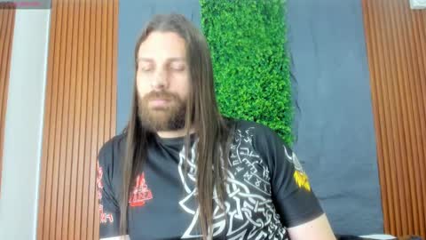 THE CAPTAIN online show from December 2, 6:41 pm