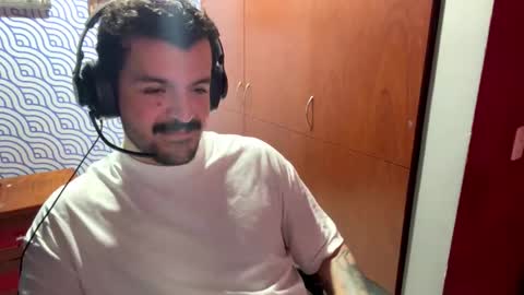 New Model online show from December 23, 7:39 am