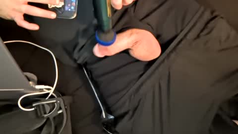 thunder8u42 online show from October 3, 11:37 am