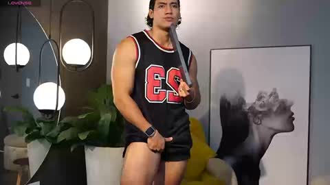 Tian Brooks online show from September 19, 9:25 pm