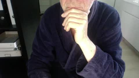 Snapshot of tiburzio chatting on January 14, 8:09 am tiburzio online show from January 14, 8:09 am