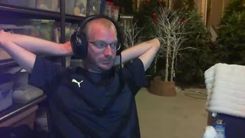 timtimmyyyy online show from September 23, 6:57 am