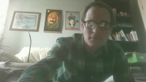 titlovercums online show from December 18, 3:52 pm