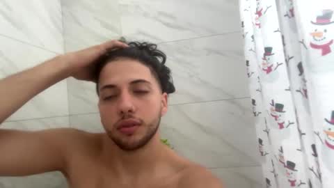 titto213 online show from December 23, 3:33 pm