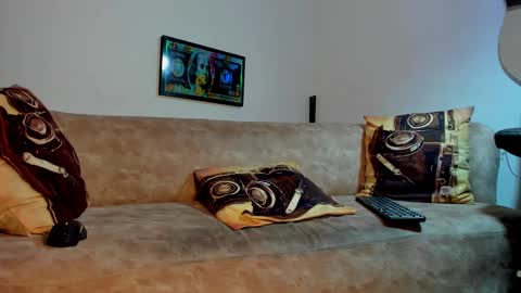 tj_detwailer online show from February 7, 7:07 am