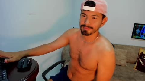 tj_detwailer online show from December 14, 6:02 am