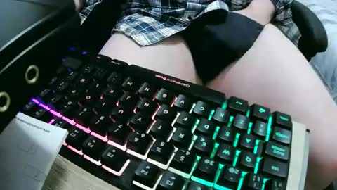 tolon408472 online show from March 6, 8:59 pm