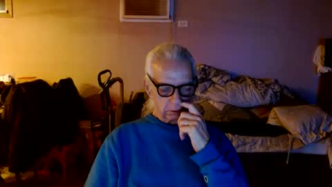 Snapshot of tom112292014 chatting on October 23, 11:02 am tom112292014 online show from October 23, 11:02 am