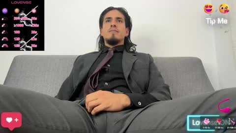 Snapshot of tom_blunt96 chatting on October 16, 8:06 pm TOM online show from October 16, 8:06 pm