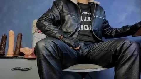 Tom online show from January 14, 12:59 am