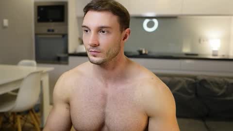 Tom online show from December 15, 7:16 am