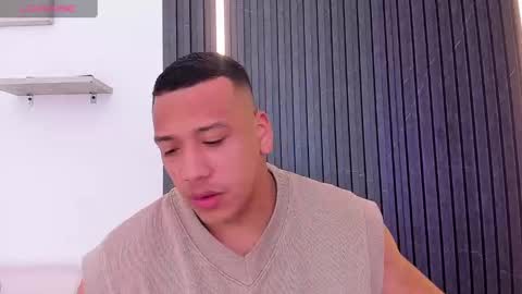 Tom muscle1 online show from September 13, 12:06 pm