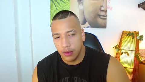 Tom muscle1 online show from December 3, 11:54 am