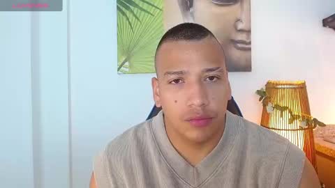 Tom muscle1 online show from March 6, 11:58 am