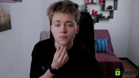 tomas_norton online show from December 20, 10:00 am