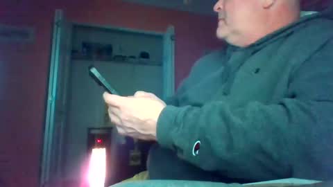 Snapshot of tomcat4848 chatting on October 18, 11:31 pm tomcat4848 online show from October 18, 11:31 pm