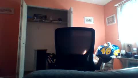 Snapshot of tomcat4848 chatting on October 3, 4:12 pm tomcat4848 online show from October 3, 4:12 pm
