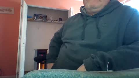 Snapshot of tomcat4848 chatting on October 1, 3:49 pm tomcat4848 online show from October 1, 3:49 pm