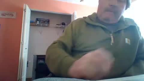 Snapshot of tomcat4848 chatting on February 21, 5:31 pm tomcat4848 online show from February 21, 5:31 pm