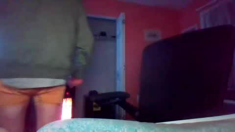 Snapshot of tomcat4848 chatting on January 2, 8:39 am tomcat4848 online show from January 2, 8:39 am
